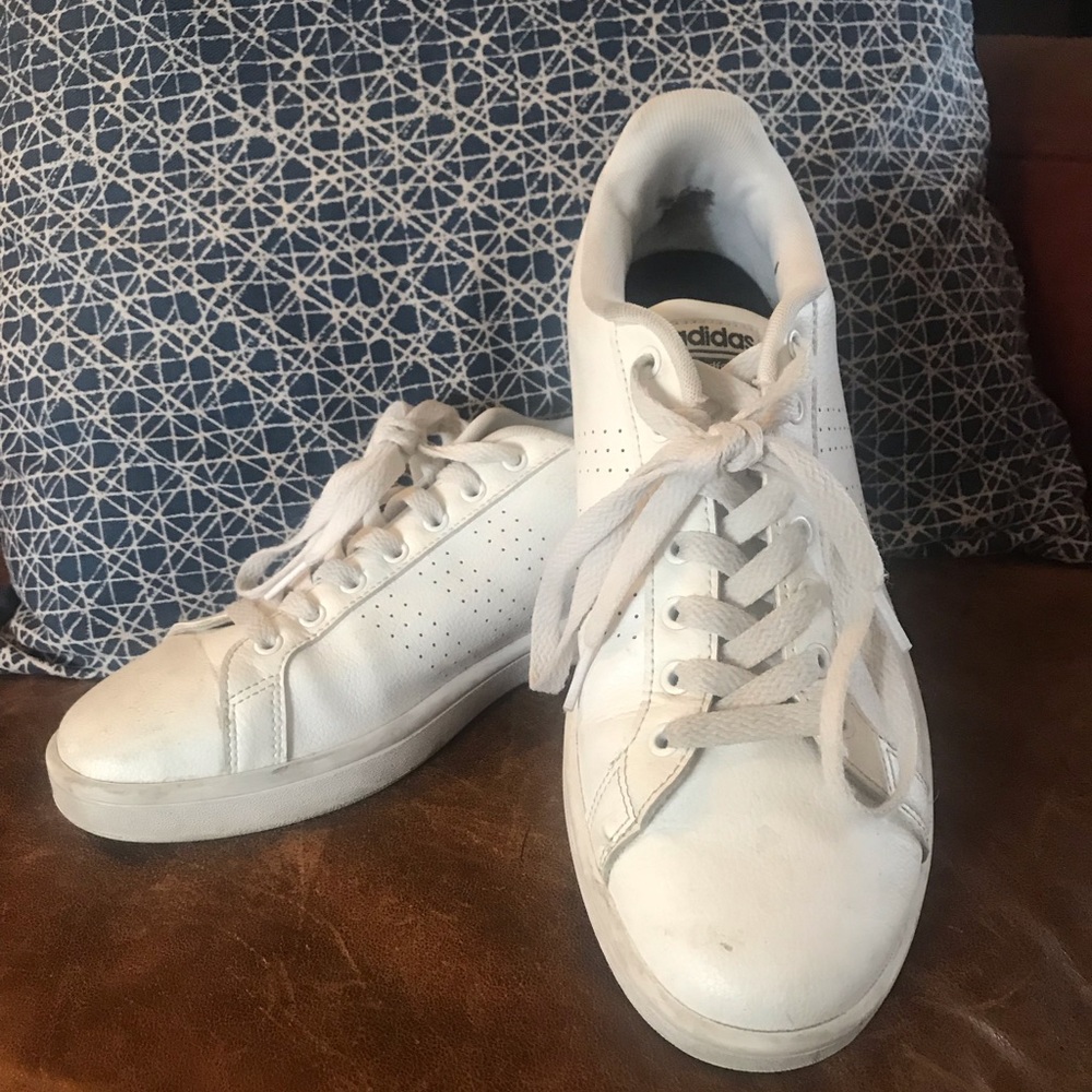 Classic Adidas Neo